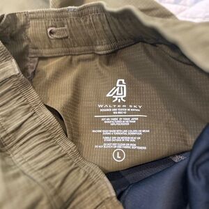 NWOT - Walter Sky WS-B02 V2 in Olive | Size L